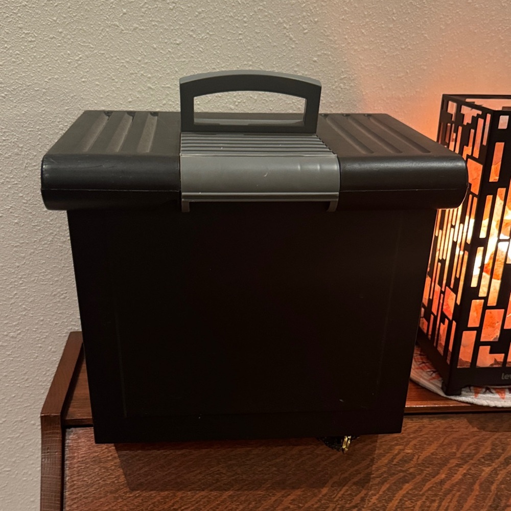 Plastic Portable File Box with File Hanging Folders and Manila file folders